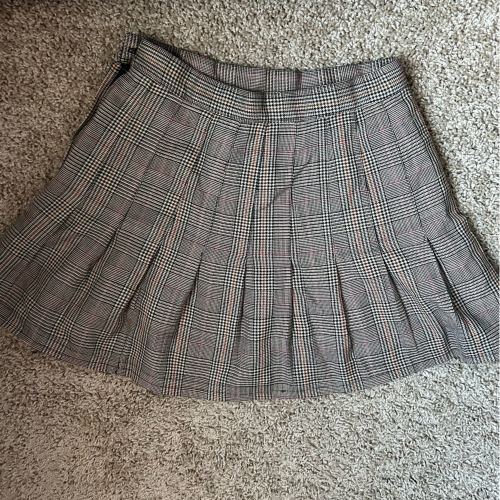 W Sophisticate Petite Tan Plaid Pleated Skirt Size 8 |B62 - Picture 5 of 12